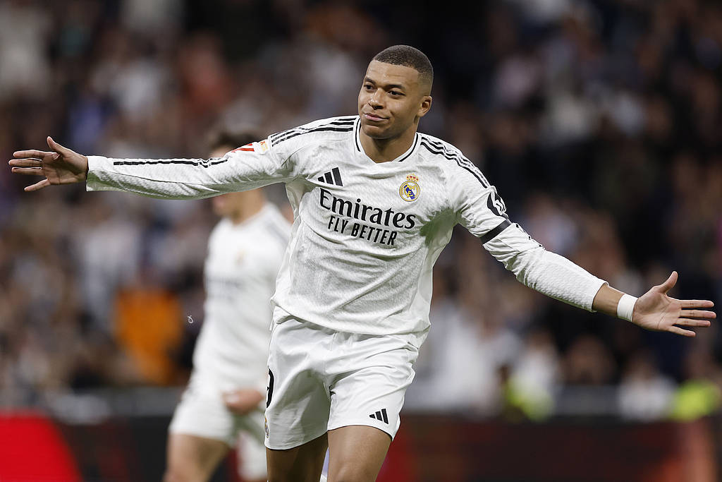 皇马首赛季进33球，姆巴佩追平C罗！还剩12场比赛，登顶无悬念！